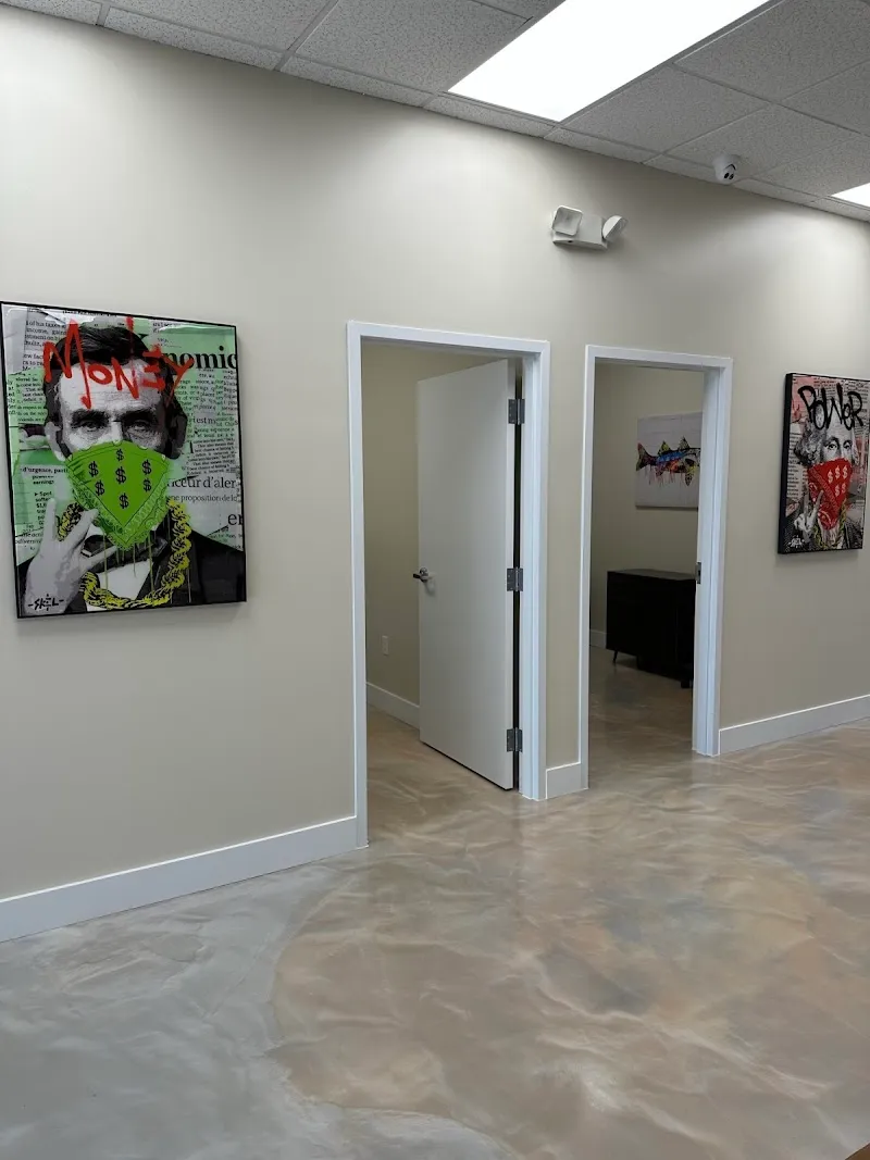 T Clinics USA photo 2