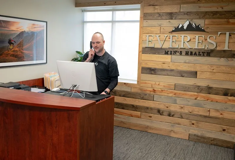 EveresT Men's Health photo 3