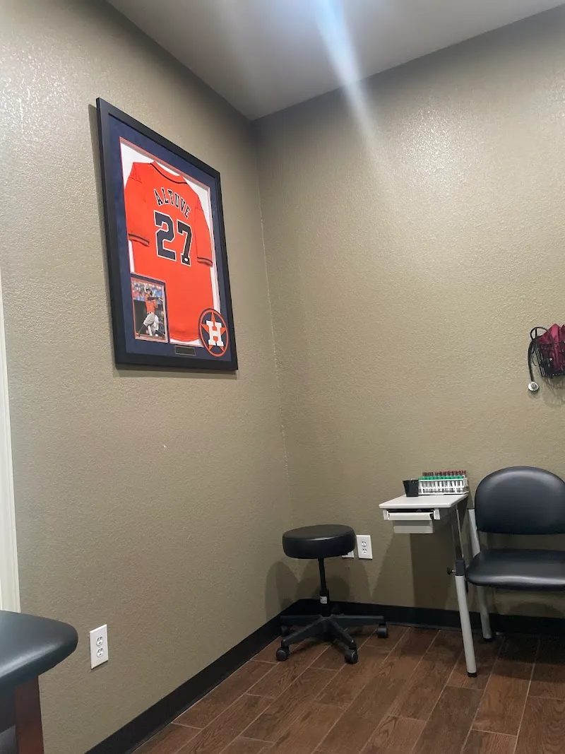 Low T Center Friendswood | Men's Health & TRT Clinic photo 4