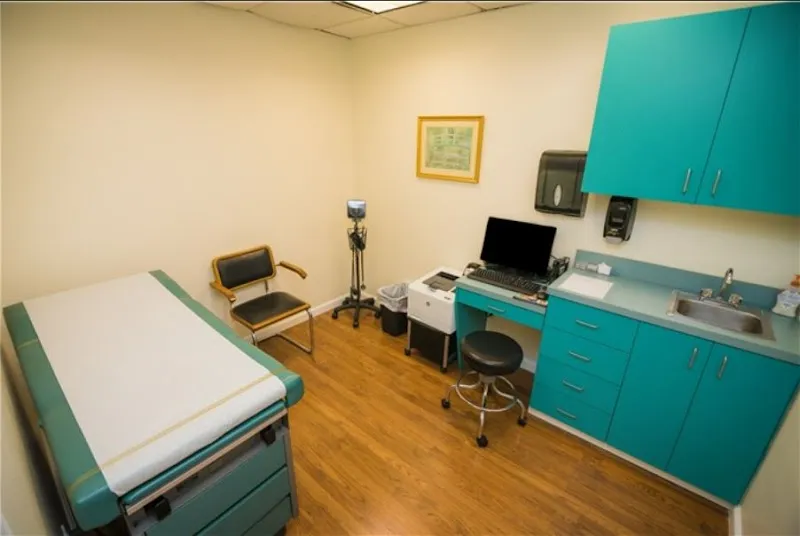 Boris Bobyr ANP - Hormone Replacement Therapy Center photo 2