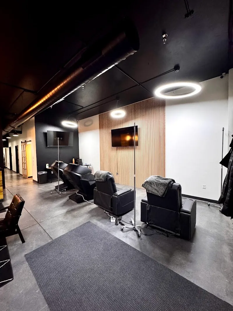 Peak HRT & IV Drip Lounge- Weight loss, Testosterone and Hormone therapy of Summit County photo 6