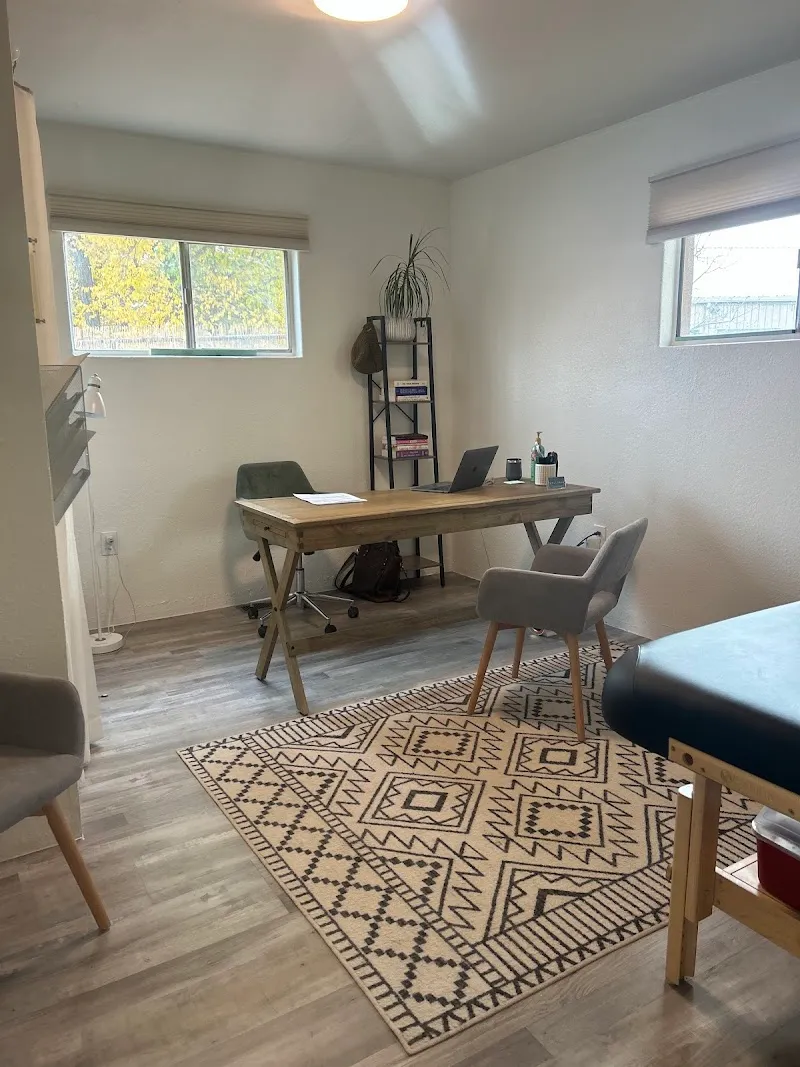 WELL BAR | Hormone Therapy & Weight Loss photo 4