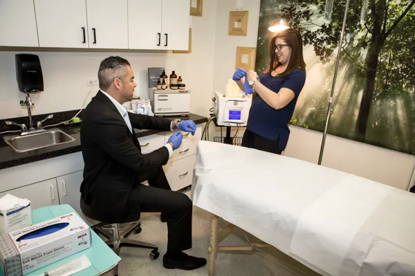 MODERN WELLNESS CLINIC photo 1