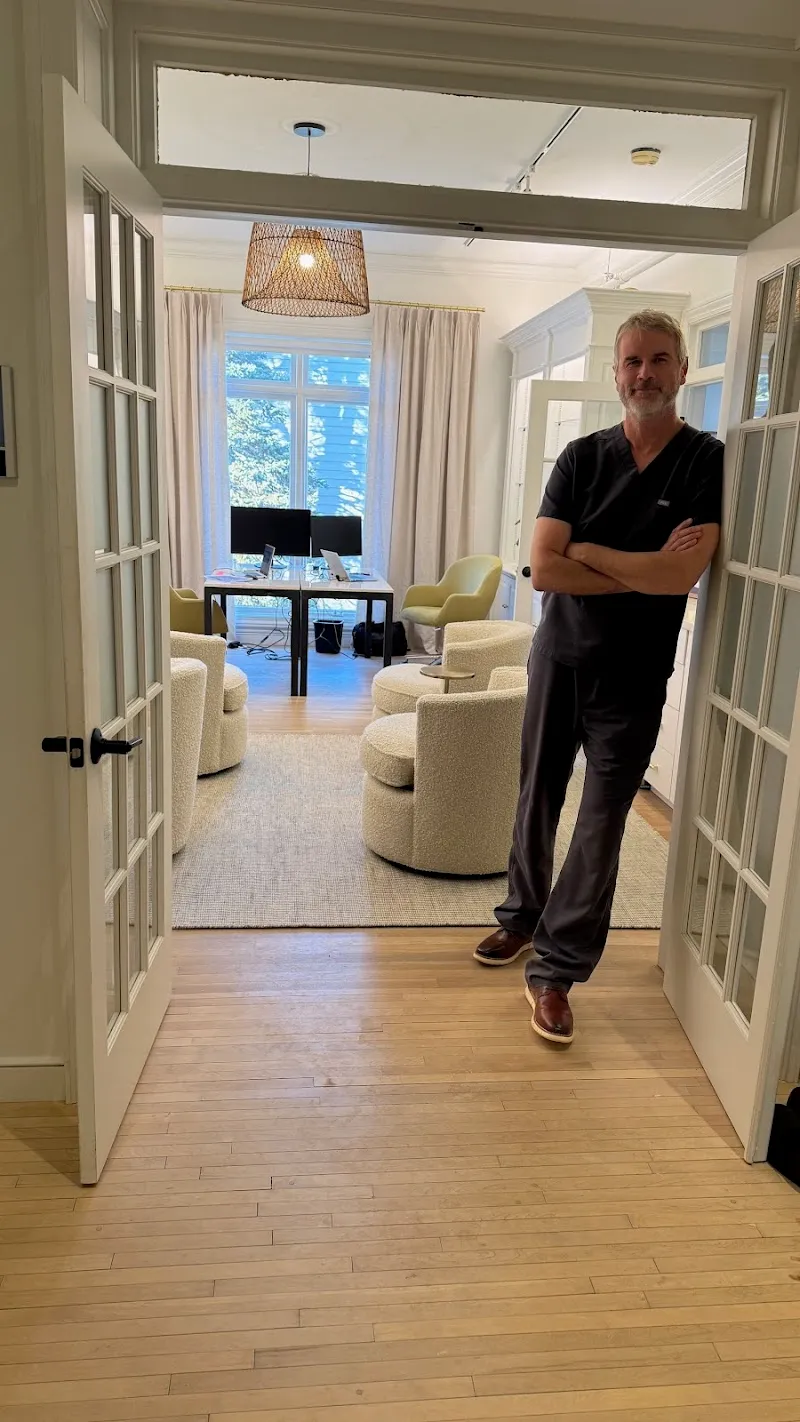 Lite Medical Clinic PLLC - Edina Minneapolis photo 4