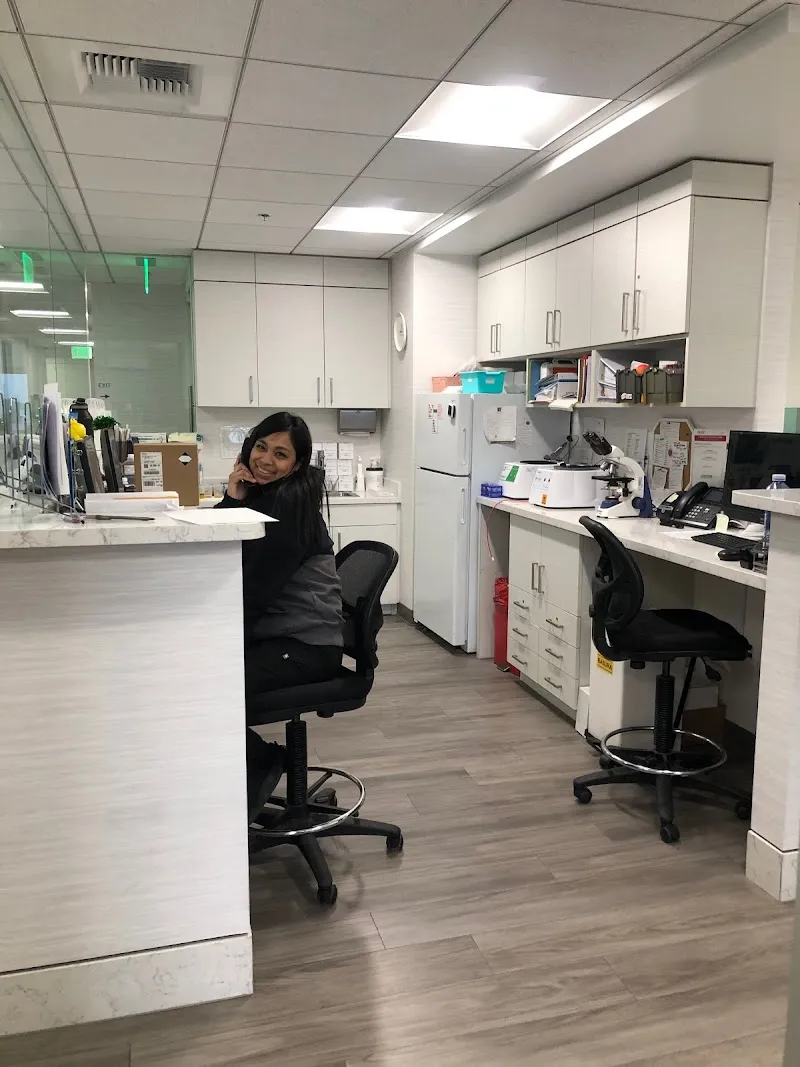 Auxo - Modern Men and Women’s Health Clinic photo 2